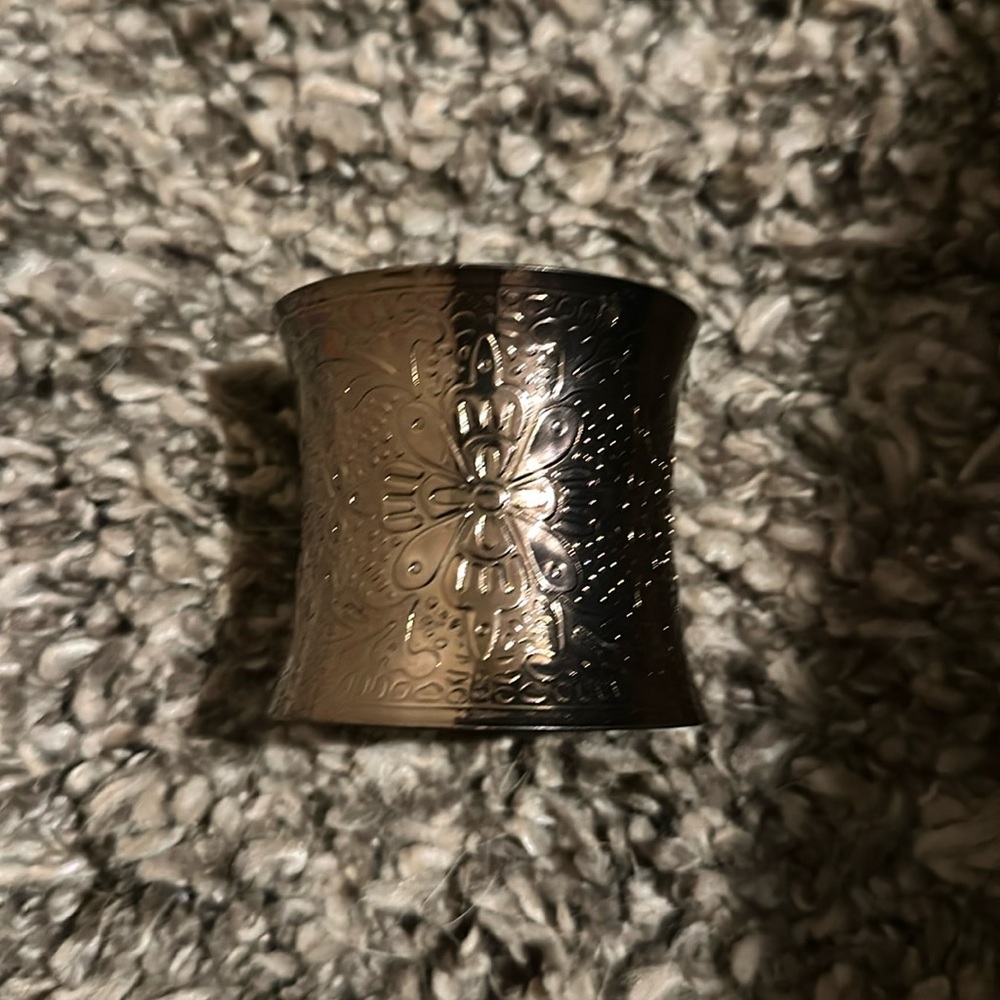 NWT BEAUTIFUL Bronze Bracelet